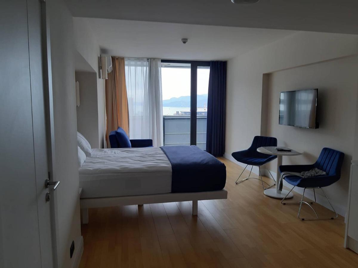 Orbi City Apartment 46Th Floor - Amazing View 바투미 외부 사진